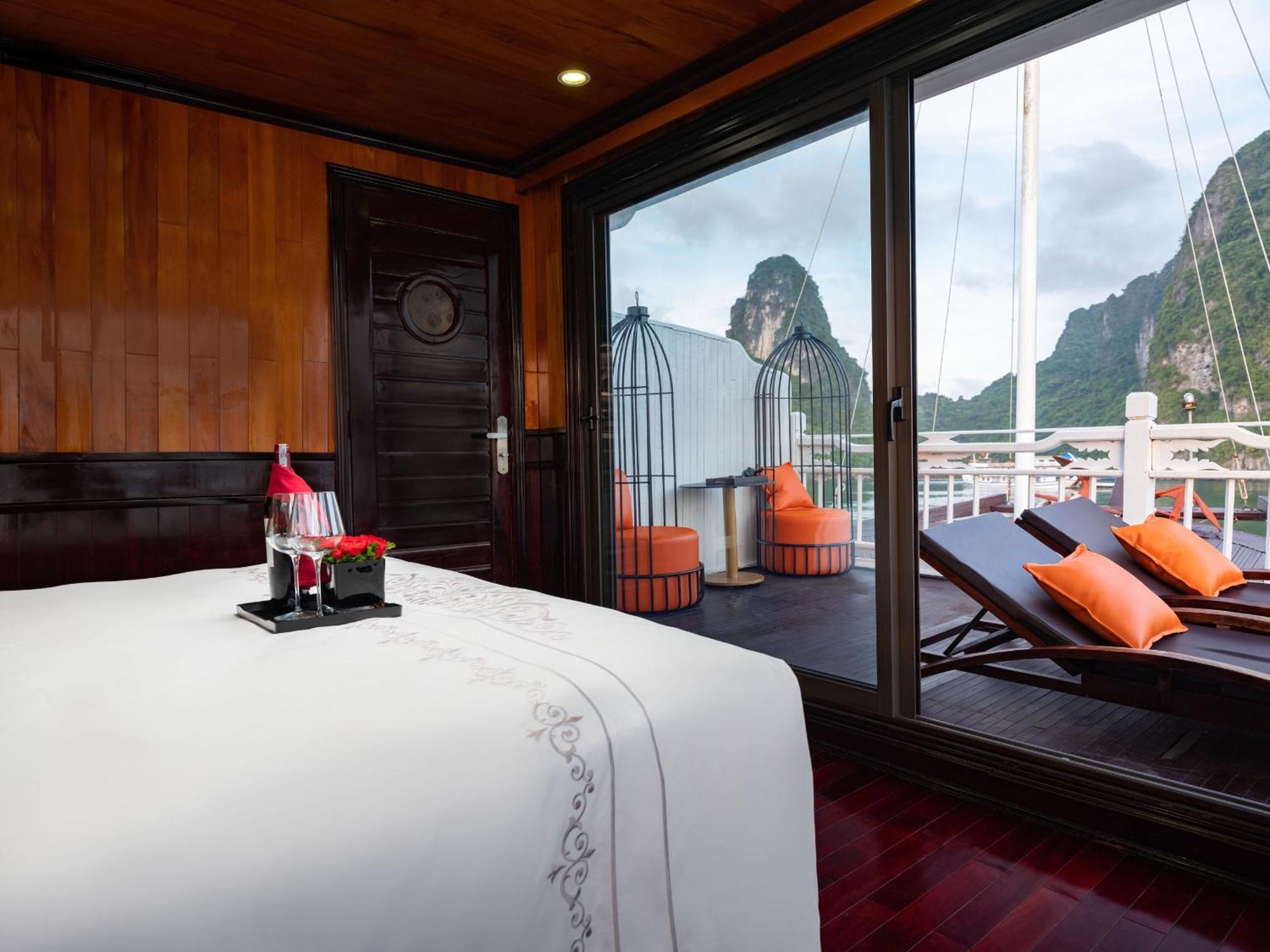 Hera Boutique Cruise Ha Long Bay Exterior foto