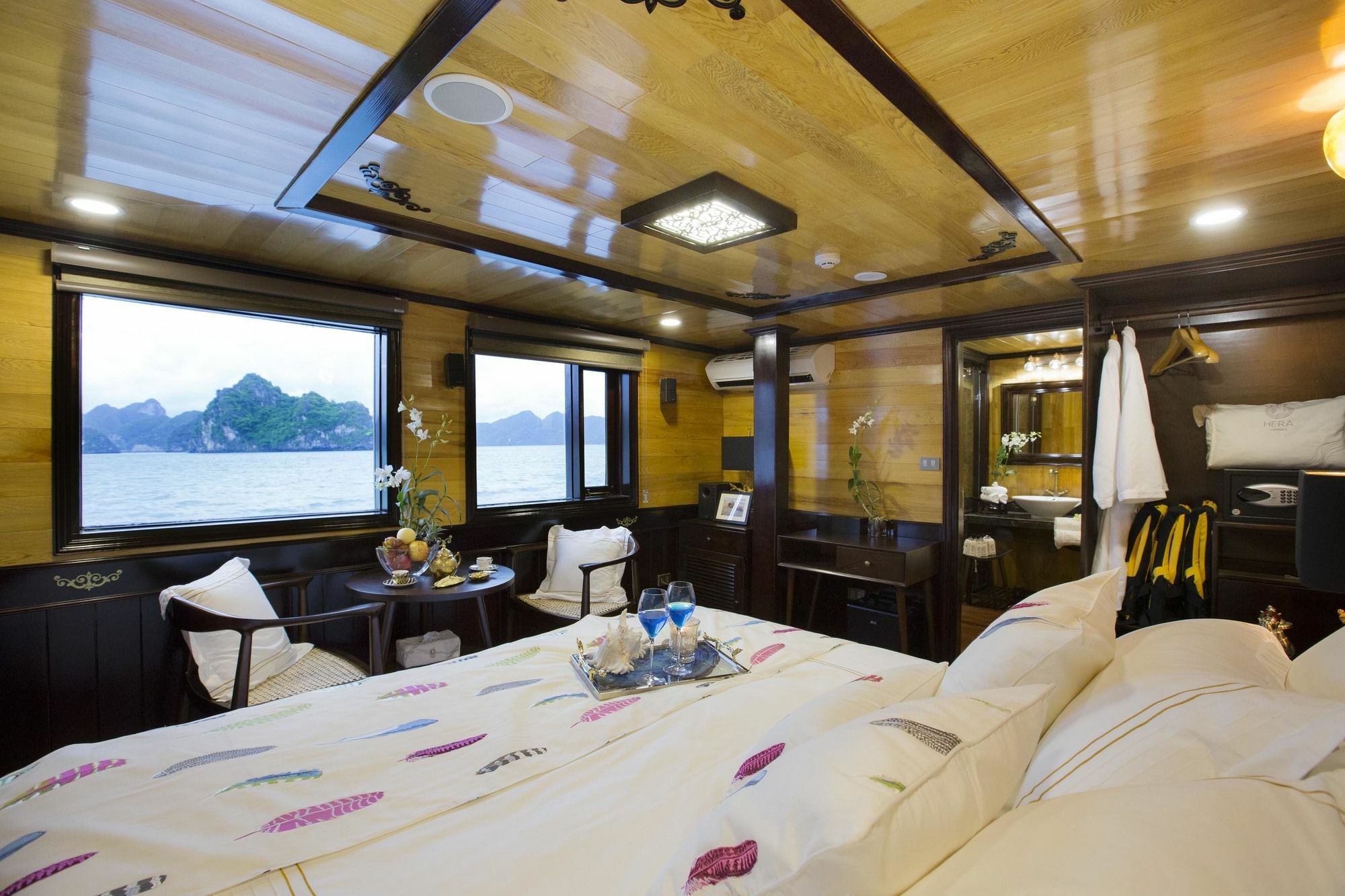 Hera Boutique Cruise Ha Long Bay Exterior foto