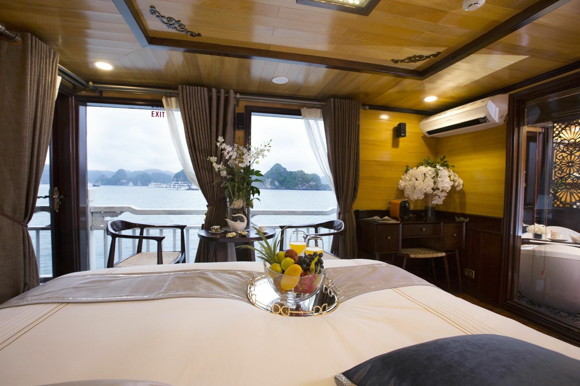 Hera Boutique Cruise Ha Long Bay Exterior foto