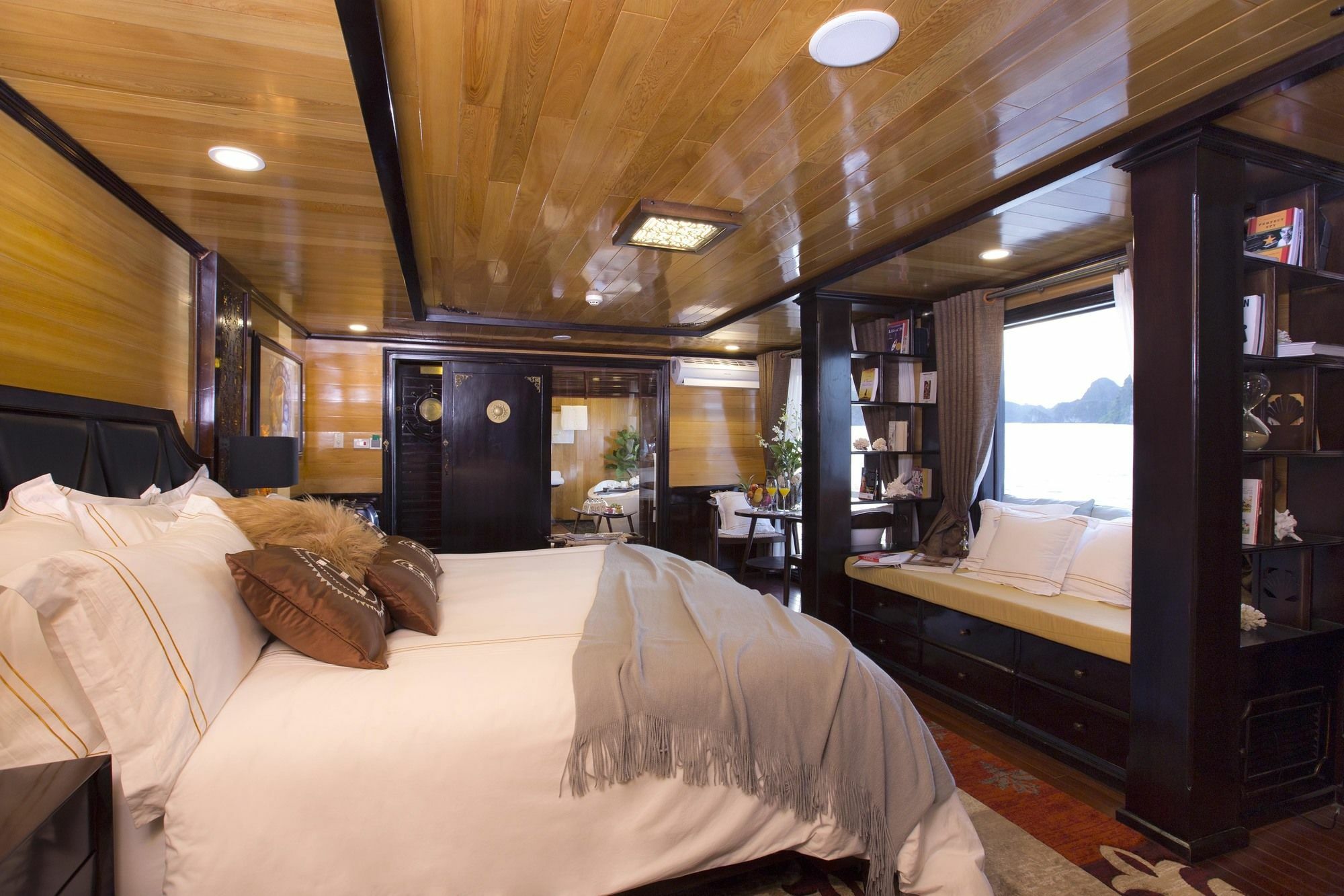 Hera Boutique Cruise Ha Long Bay Exterior foto